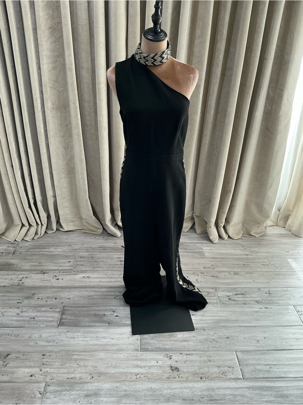Rachel Zoe One-Shoulder Black Evening Dress with Embellished Neckline
